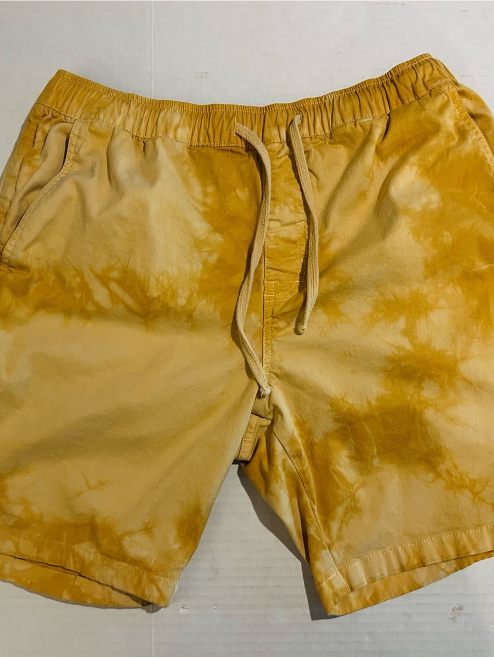 Katin Yellow Tie Dye Pull On Shorts Men's M Surf Streetwear Skate Drawstring
